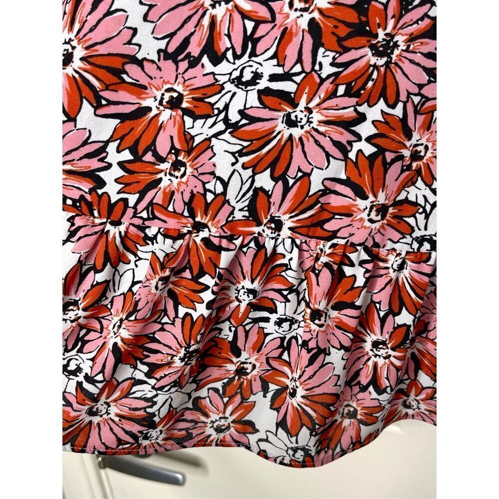 CAbi #5730 Seraphina Floral Faux Wrap Sleeveless Blouse - Small - Picture 8 of 10